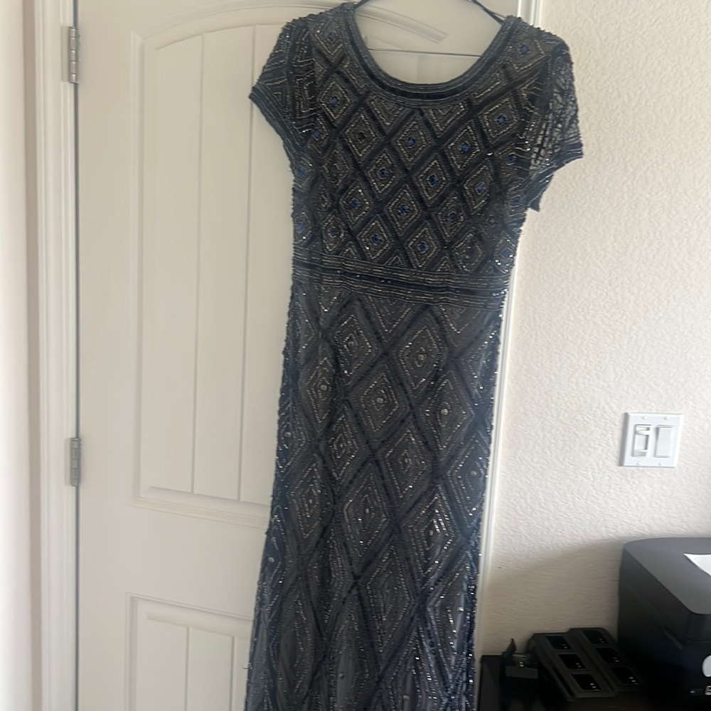 Evening gown. Heavy beading